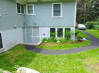 26 Blueberry Ln #G, Lexington, MA 02420