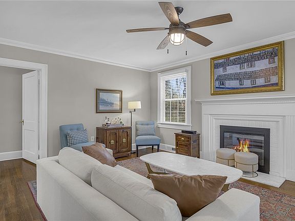 5th image of 310 Moultrie Sq