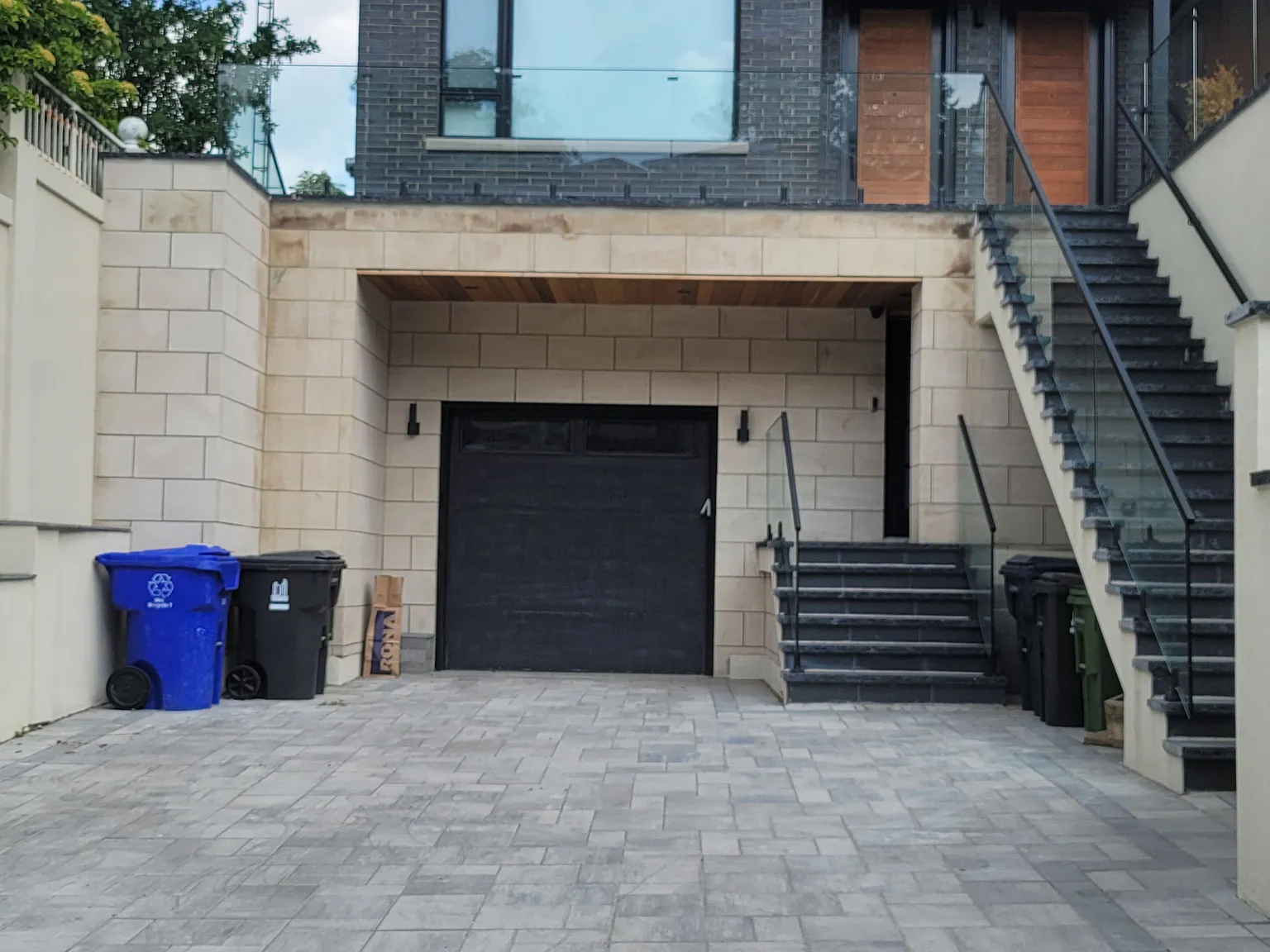 2 bed, $2,600 — Photo 2