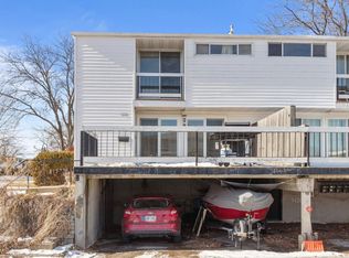 1416 W 2nd Ave, Oshkosh, WI 54902