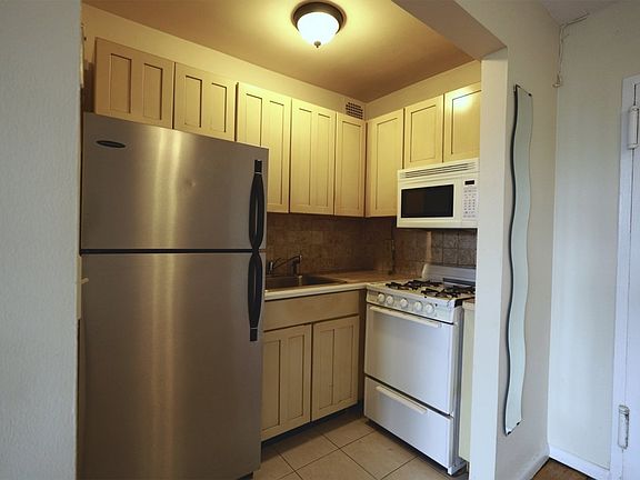 5th image of 55 S Bergen Pl APT 3D
