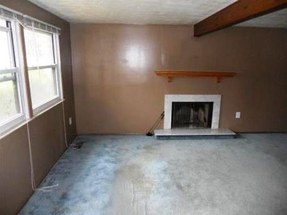 2nd image of 2549 S Huntington Ave