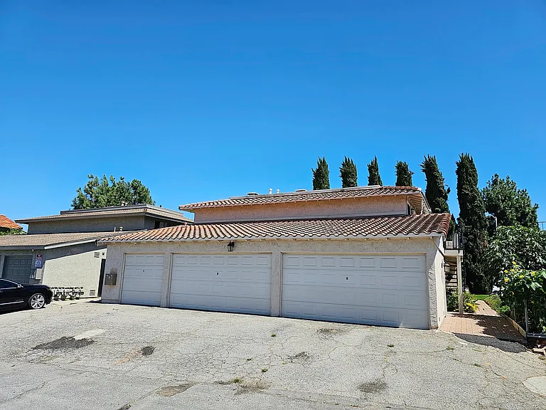18359 Camino Bello #A — Photo 35