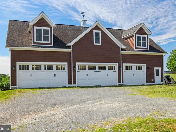 16081 Purcellville Rd, Purcellville, VA 20132