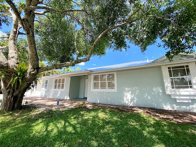 3051 SW Earl Ave — Photo 32