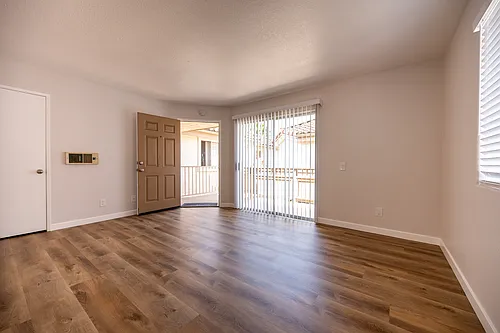 265 Ash Ave #D Photo 1 265 Ash Ave #D Photo 1