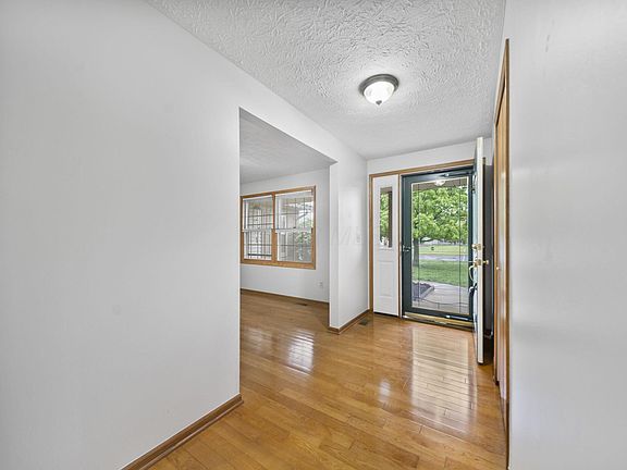 2nd image of 298 Kensington Ct