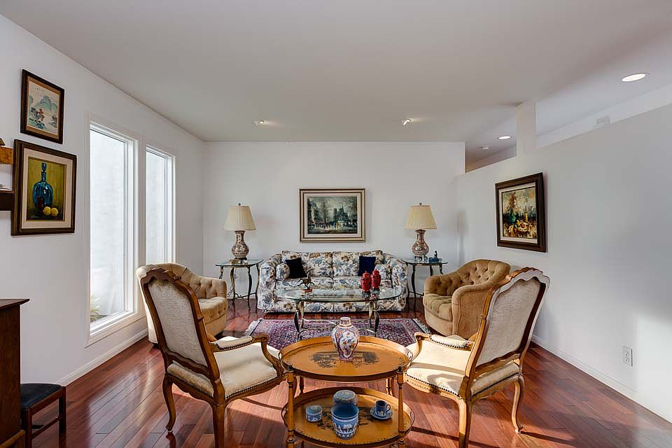 1st image of 1335 Cresthaven Dr