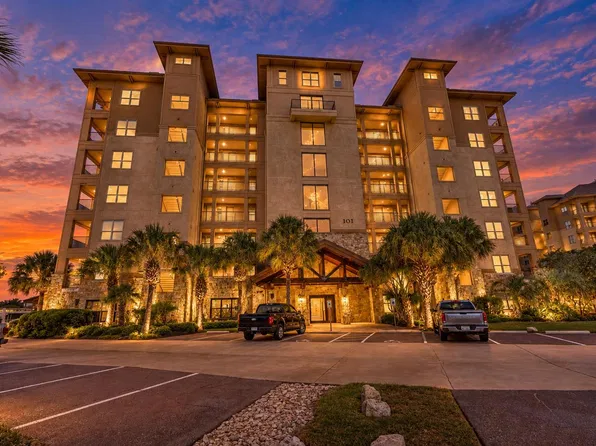 101 W Bank Unit 23, Horseshoe Bay, TX 78657