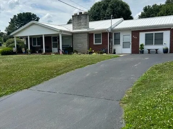 849 Sunset Dr, Chilhowie, VA 24319