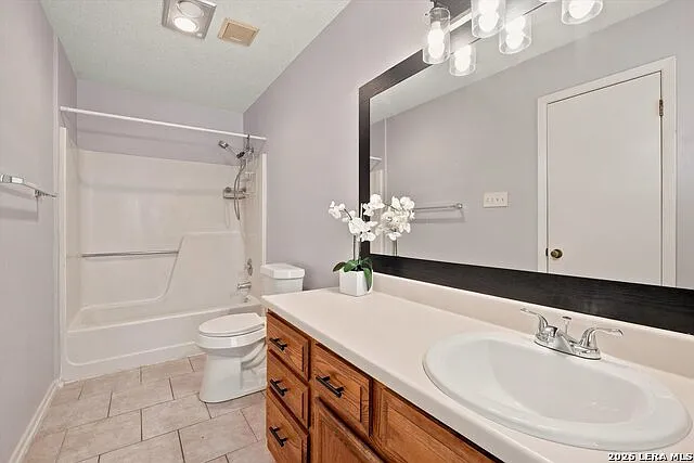 11136 El Sendero St #2 — Photo 16