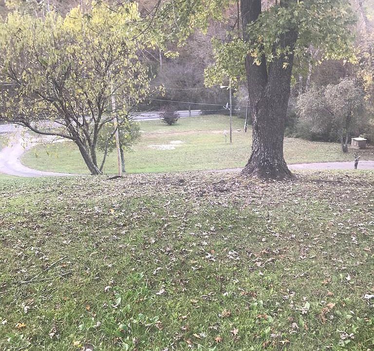 1st image of 14 Irish Green Ln