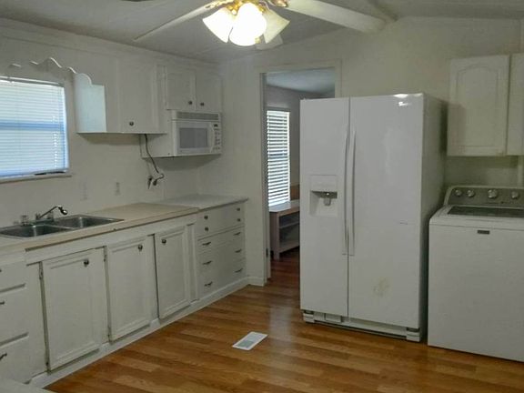 5th image of 346 Banyan Ln