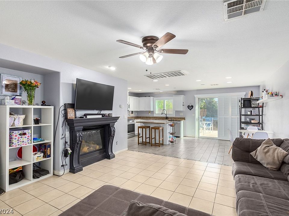 1st image of 9069 Iron Cactus Ave