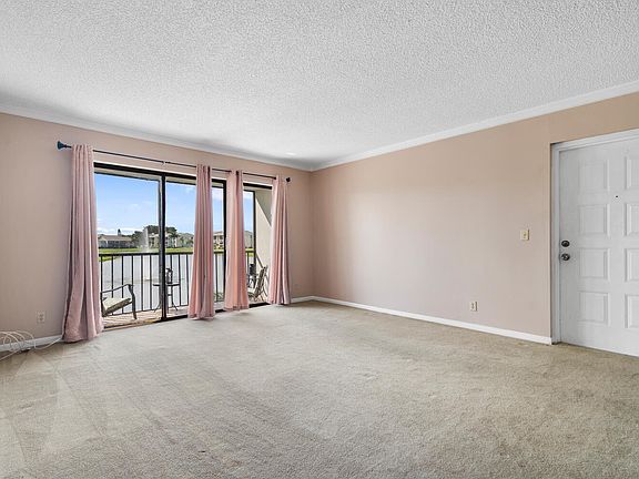 3rd image of 1110 Green Pine Boulevard #B2