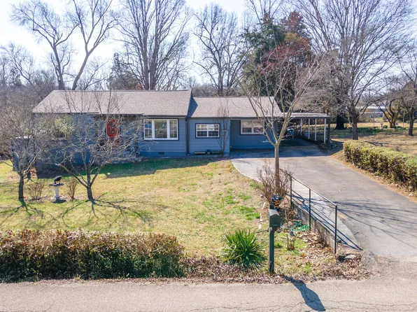 5709 Ridgefield Rd, Knoxville, TN 37912