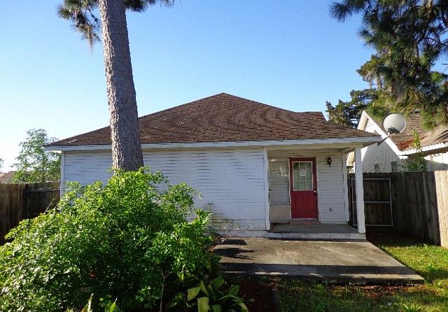 2nd image of 234 Blue Pool Dr