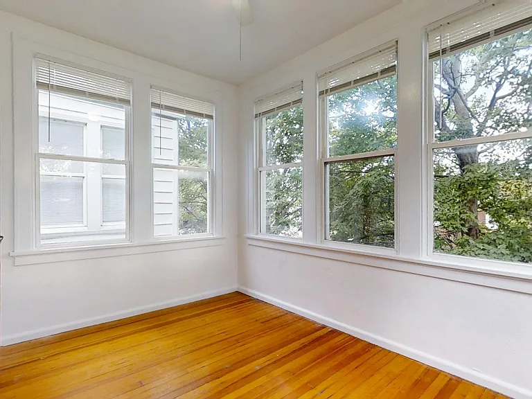 3704 Fairview Ave #2W — Photo 28