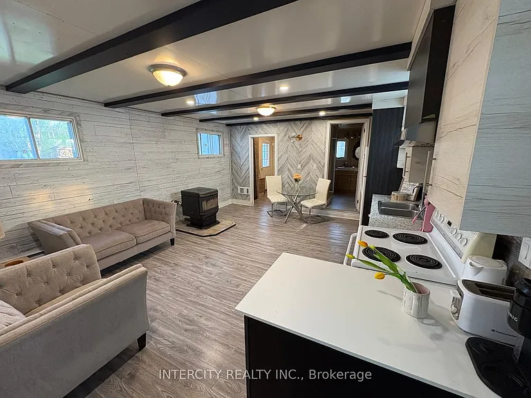 22805 Highway 48 — Photo 10