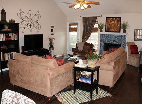 4th image of 518 Valley View Dr