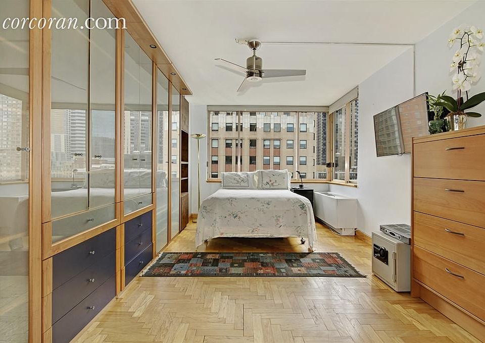1st image of 350 W 50th St APT 16B