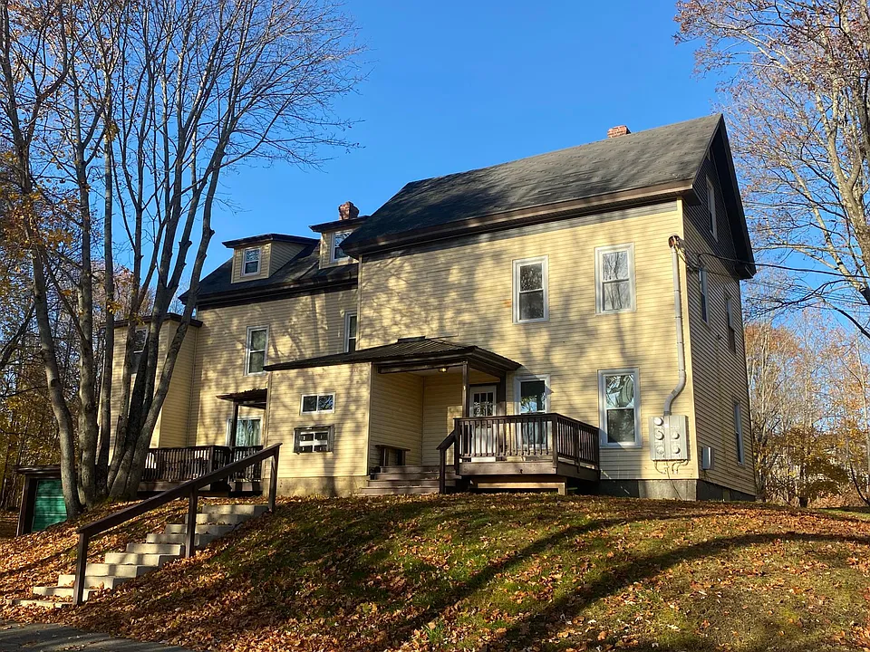 87 School St #1