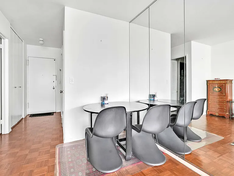 117 E 57th St #38F — Photo 8