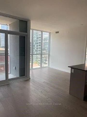 1 Yorkville Ave #705 — Photo 20