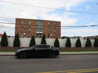 Dartmouth House Condominiums, Revere, MA 02151