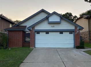 954 Ramblewood Dr, Lewisville, TX 75067
