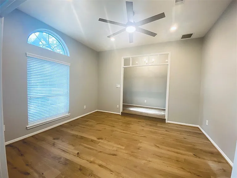 39 Silent Brook Pl — Photo 11