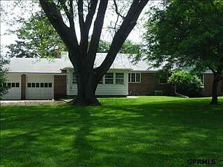 2nd image of 408 S 88th St