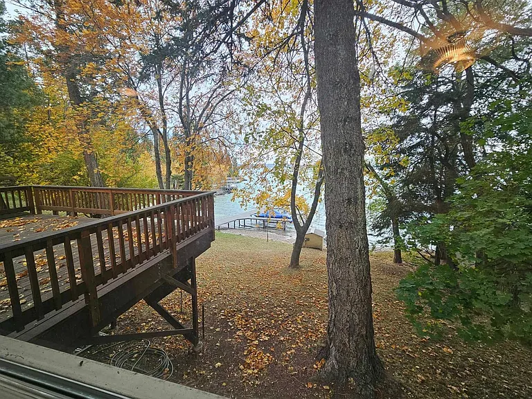 31468 Kings Point Rd — Photo 22