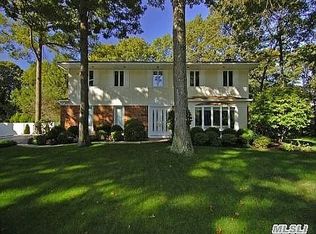 164 Main Ave, Lake Grove, NY 11755