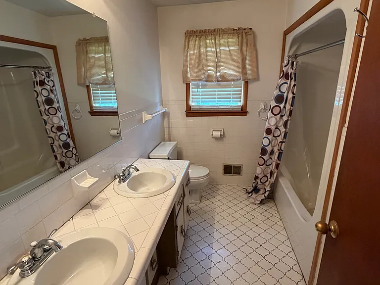 931 Baker Rd — Photo 15