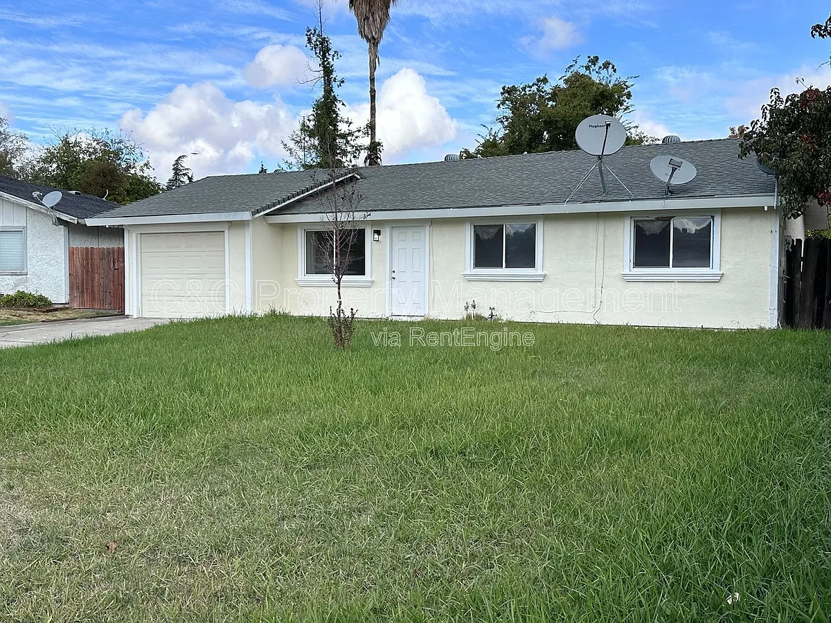 Building Photo - 8709 Sangria Way