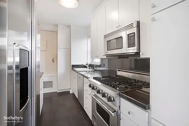 Rented by Sotheby's International Realty