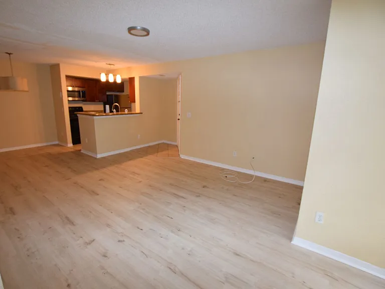 5120 Conroy Rd #511 — Photo 9