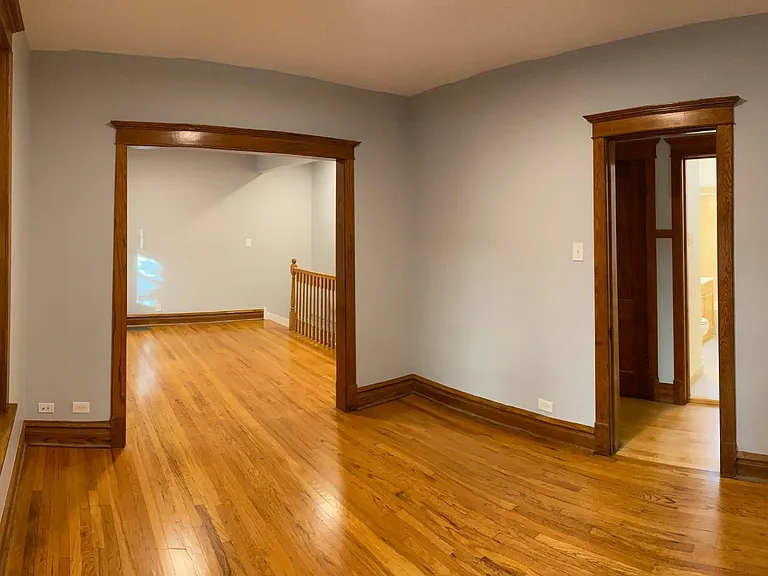 3739 N Greenview Ave #1R — Photo 4