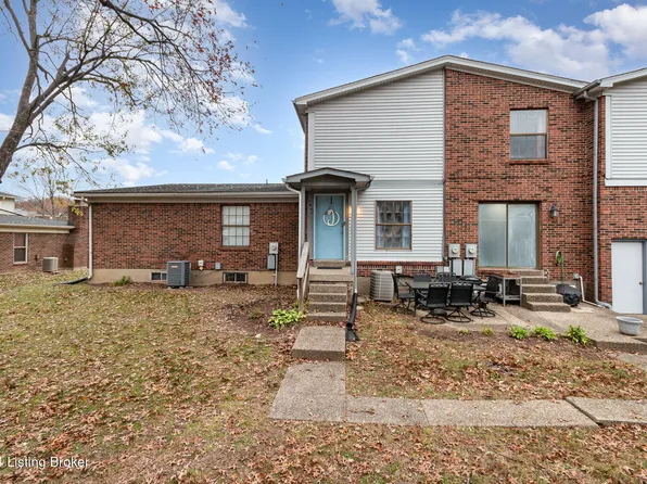 3005 Treeview Ct, Louisville, KY 40214