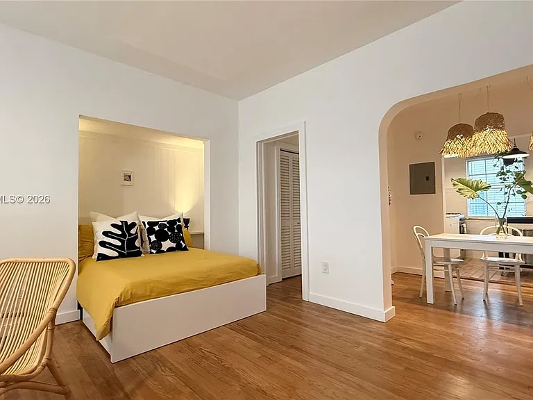 1250 Drexel Ave #9 — Photo 9