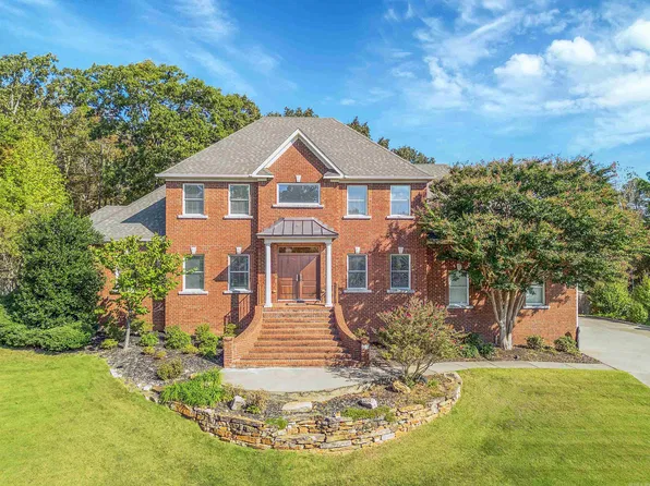 131 Noyant Dr, Little Rock, AR 72223