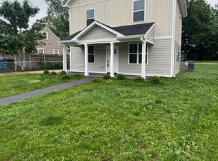 129 Evans St, Manassas Park, VA 20111