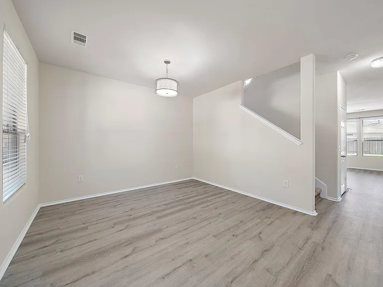 1418 S Maple Dr — Photo 10