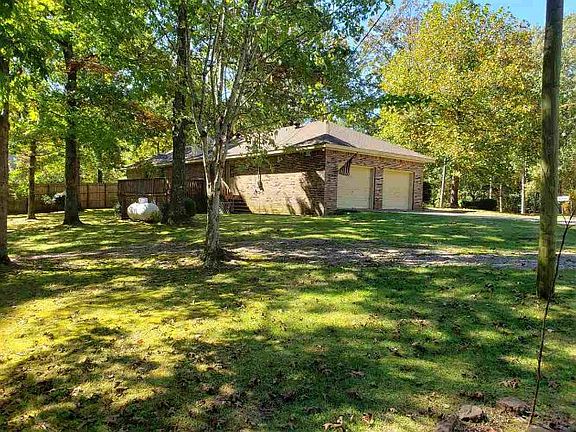 2nd image of 180 Island View Dr