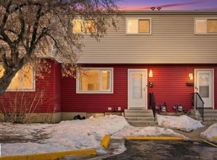 West Hermitage Place, Edmonton, AB T5A 2X7