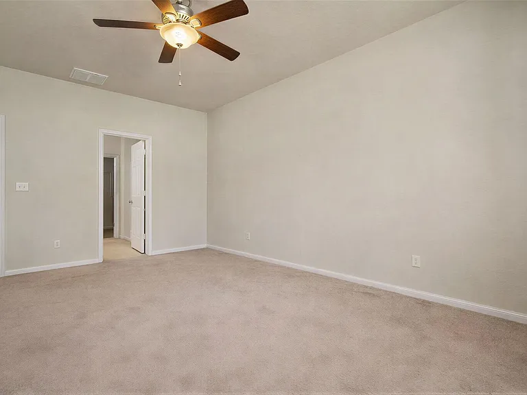 5809 Lehman Way — Photo 16