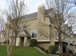 2396 Eagle Trace Ln, Woodbury, MN 55129