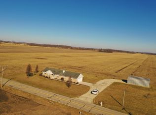 563 W Holtzmuller Rd, West Manchester, OH 45382