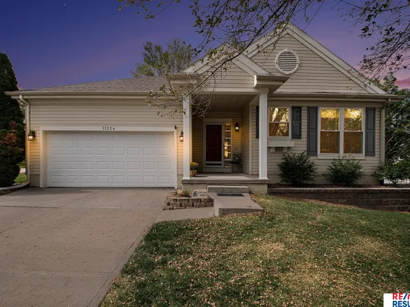 11324 S 200th Ave, Gretna, NE 68028